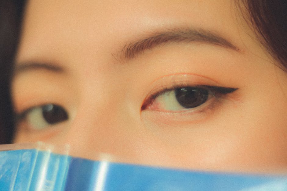 眼皮出油眼妝不持久怎麼辦？專家教你持久眼妝秘訣！