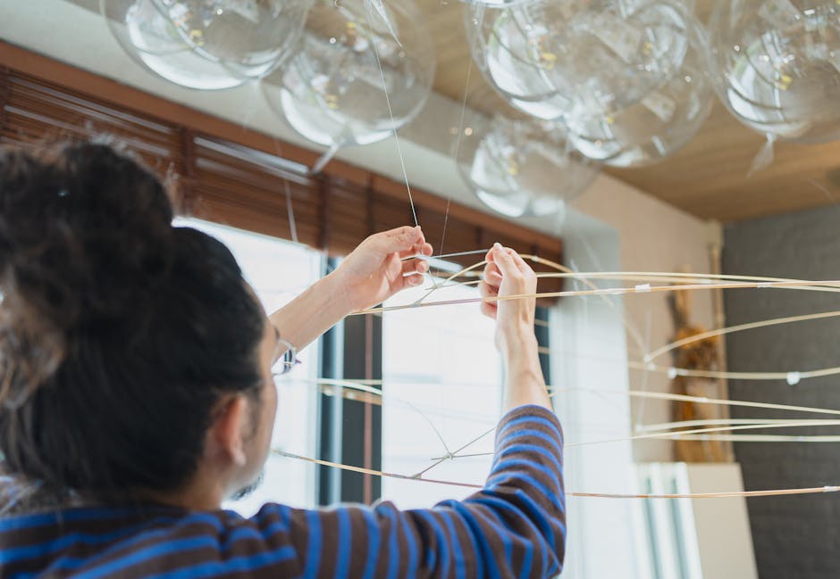 冷色調唇彩適合什麼膚色？妝容搭配全攻略，打造高級冷豔感