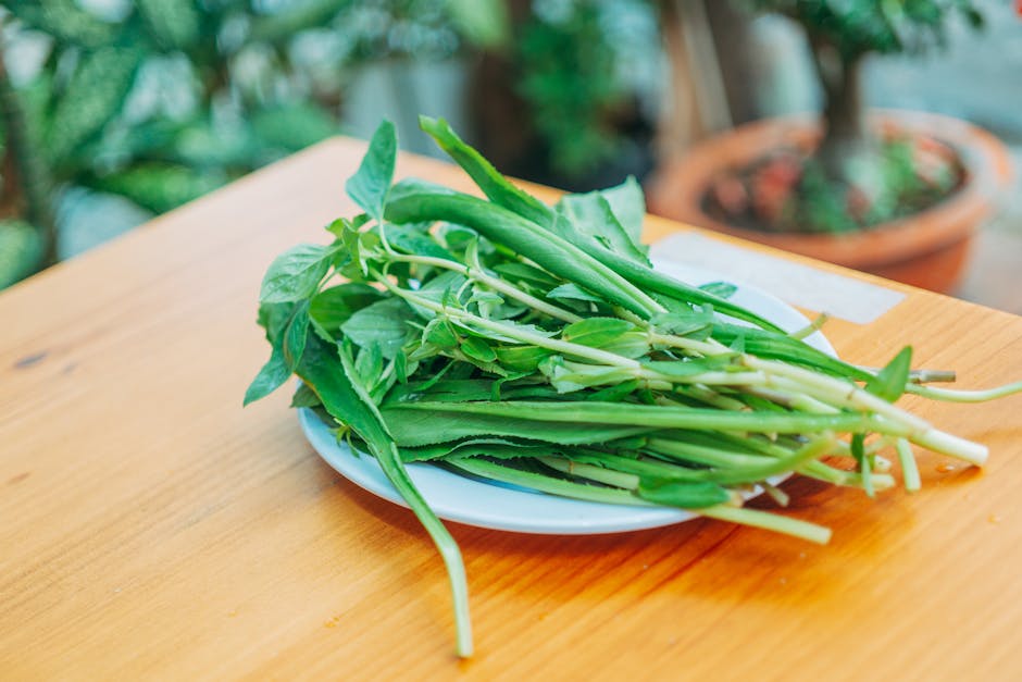 葉黃素什麼時候吃吸收最好？餐後食用，油脂促進吸收