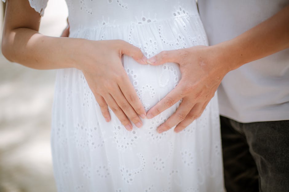 《懷孕前三個月可以愛愛嗎？孕期性生活指南與注意事項》