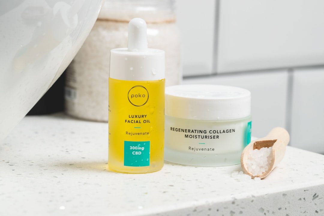 如何挑選適合膚質的保養品？專業美容師的秘訣指南