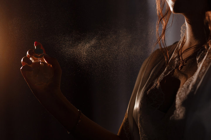 洗完澡毛孔開，香水這時噴最撩人