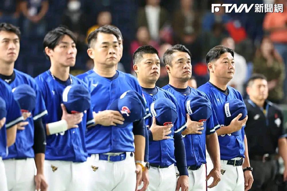 中華隊奪冠！《職棒雜誌》掛曆秒殺，帶動相框銷售暴增！