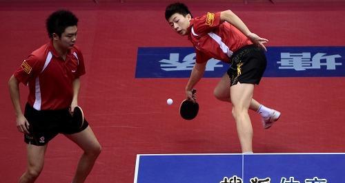 羽毛球初學者指南：掌握發球、接發球與揮拍動作，提升比賽表現