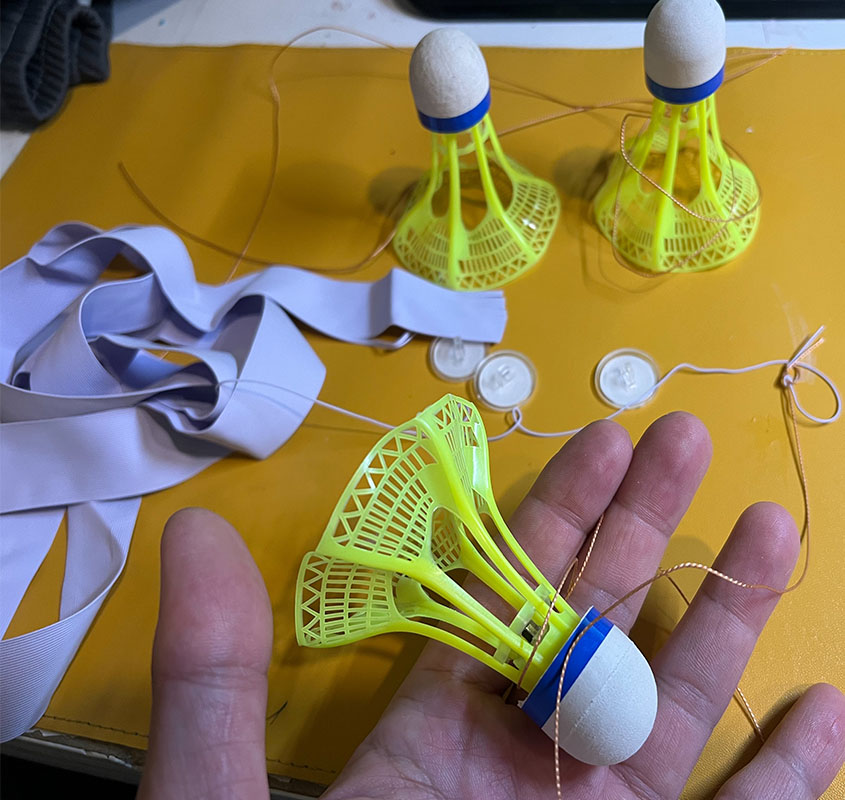 如何提升羽毛球揮拍速度？手腕力量＋反應速度，擊敗對手！