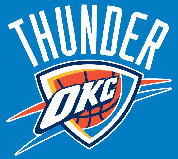 柯瑞36分力挽狂瀾！勇士險勝雷霆，決勝節上演驚天逆轉