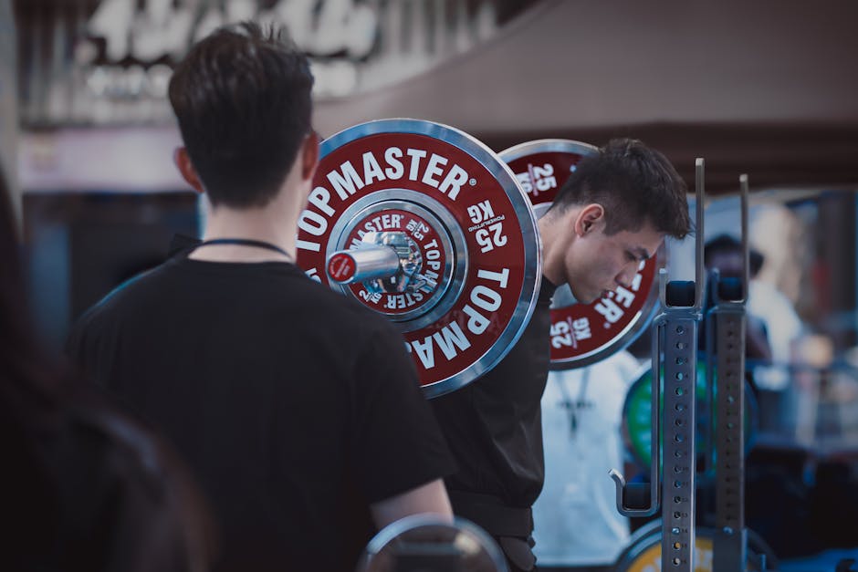 如何設計一套適合舉重選手的增強力量與核心穩定性訓練計劃？高效滾輪訓練完整教學