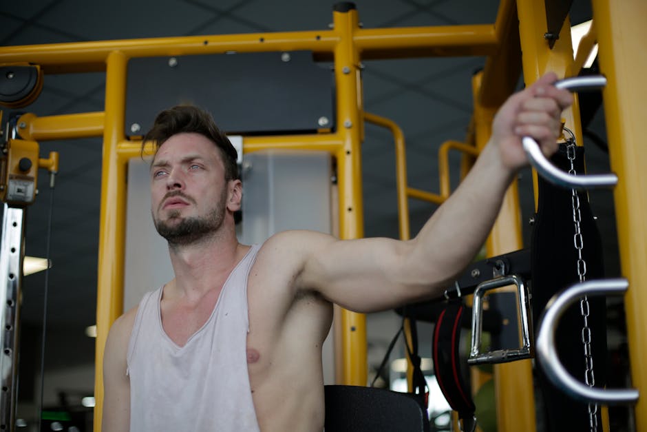 大圓肌徒手訓練動作設計與肌力強化重點：完整攻略，打造強健肩部！