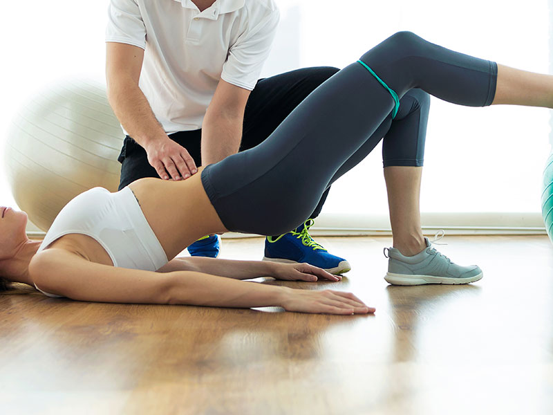 Should You Use a Chest Press Machine?  Safe Upper Body Rehab