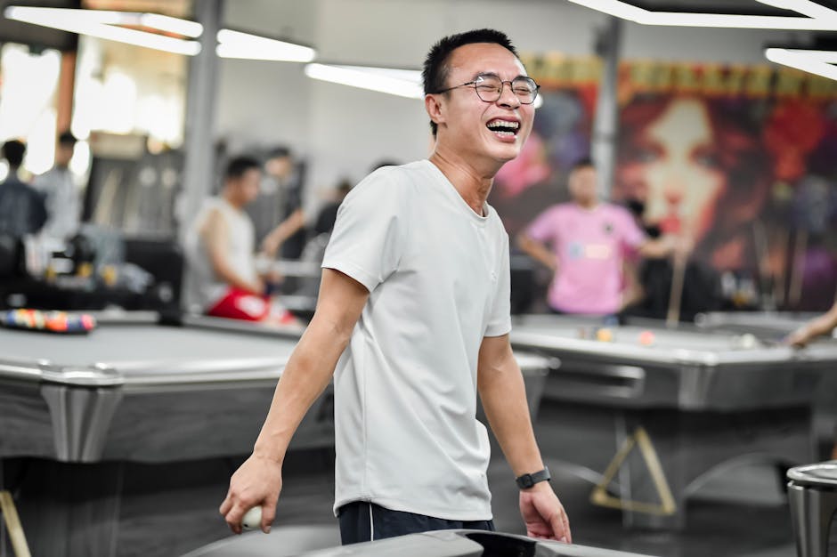 10. 說個故事或笑話！幽默大師帶你歡笑不斷